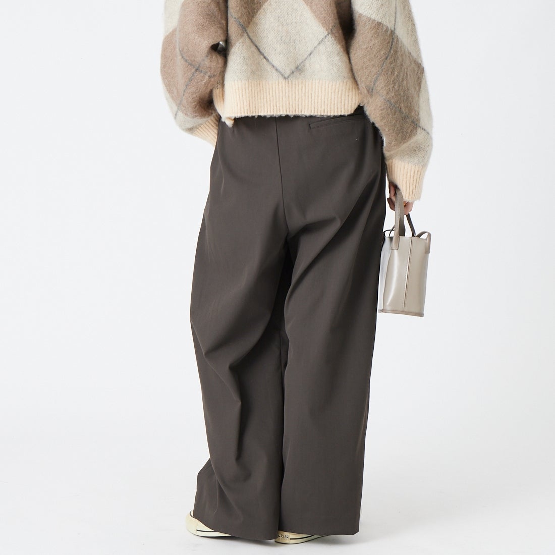 Jeans Factory Clothes [ジーンズファクトリークローズ] マルーデコットンチノクロス タックワイドパンツ [LWJF-01] 10 CHA &&モデル身長：162cm 着用サイズ：36&&