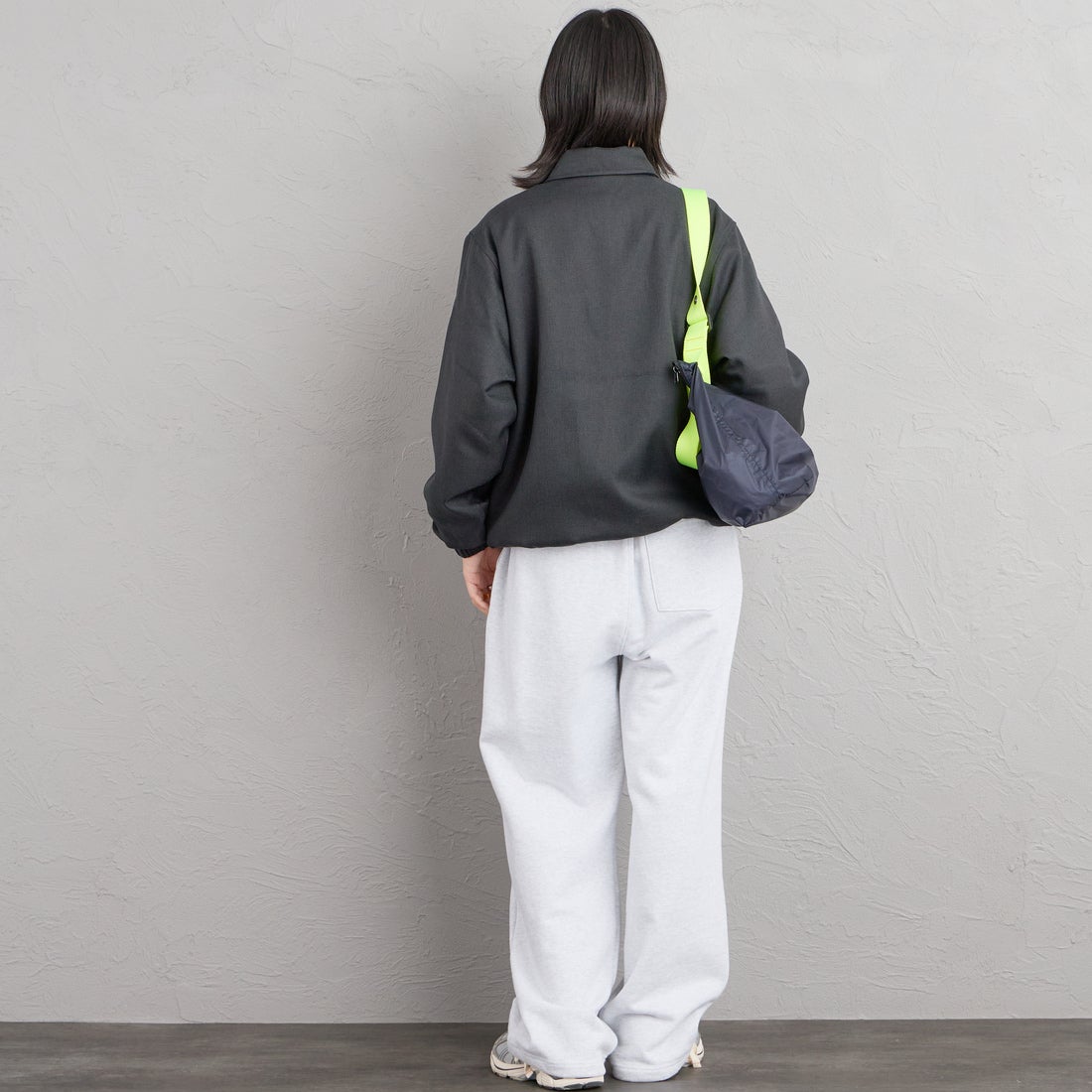FRED PERRY [フレッドペリー] 別注 パデッドボタン 中綿ジャケット [FPM-26A-003JF] CHACOAL MA &&モデル身長：162cm 着用サイズ：S&&