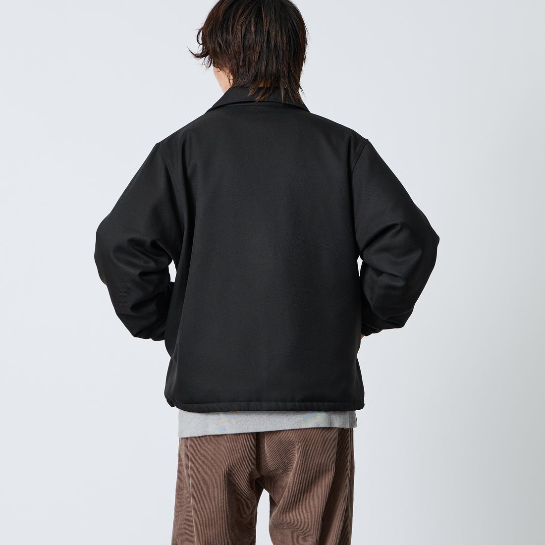 FRED PERRY [フレッドペリー] 別注 パデッドボタン 中綿ジャケット [FPM-26A-003JF] BLACK/DARK &&モデル身長：177cm 着用サイズ：L&&