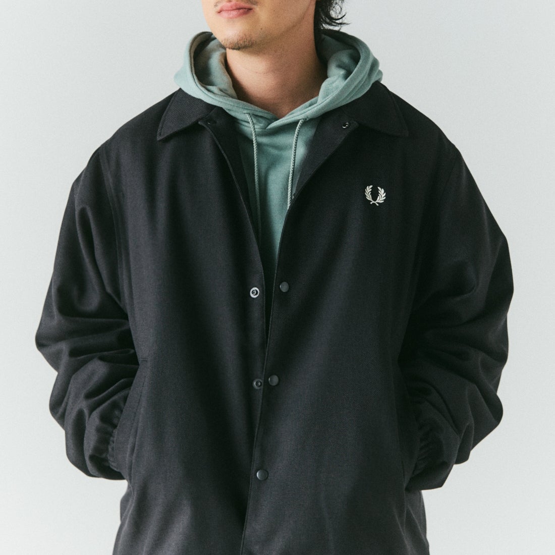 FRED PERRY [フレッドペリー] 別注 パデッドボタン 中綿ジャケット [FPM-26A-003JF] CHACOAL MA