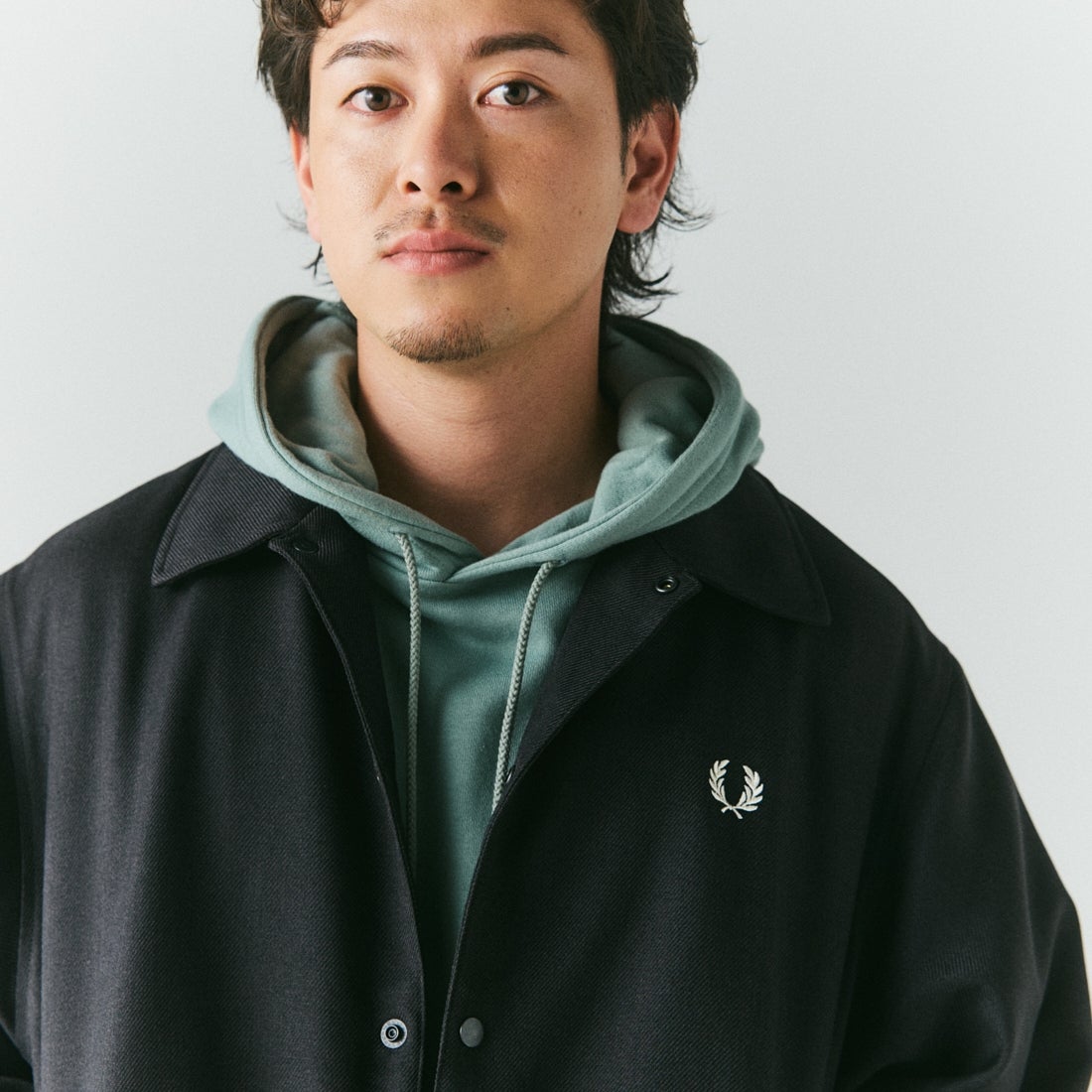 FRED PERRY [フレッドペリー] 別注 パデッドボタン 中綿ジャケット [FPM-26A-003JF] CHACOAL MA