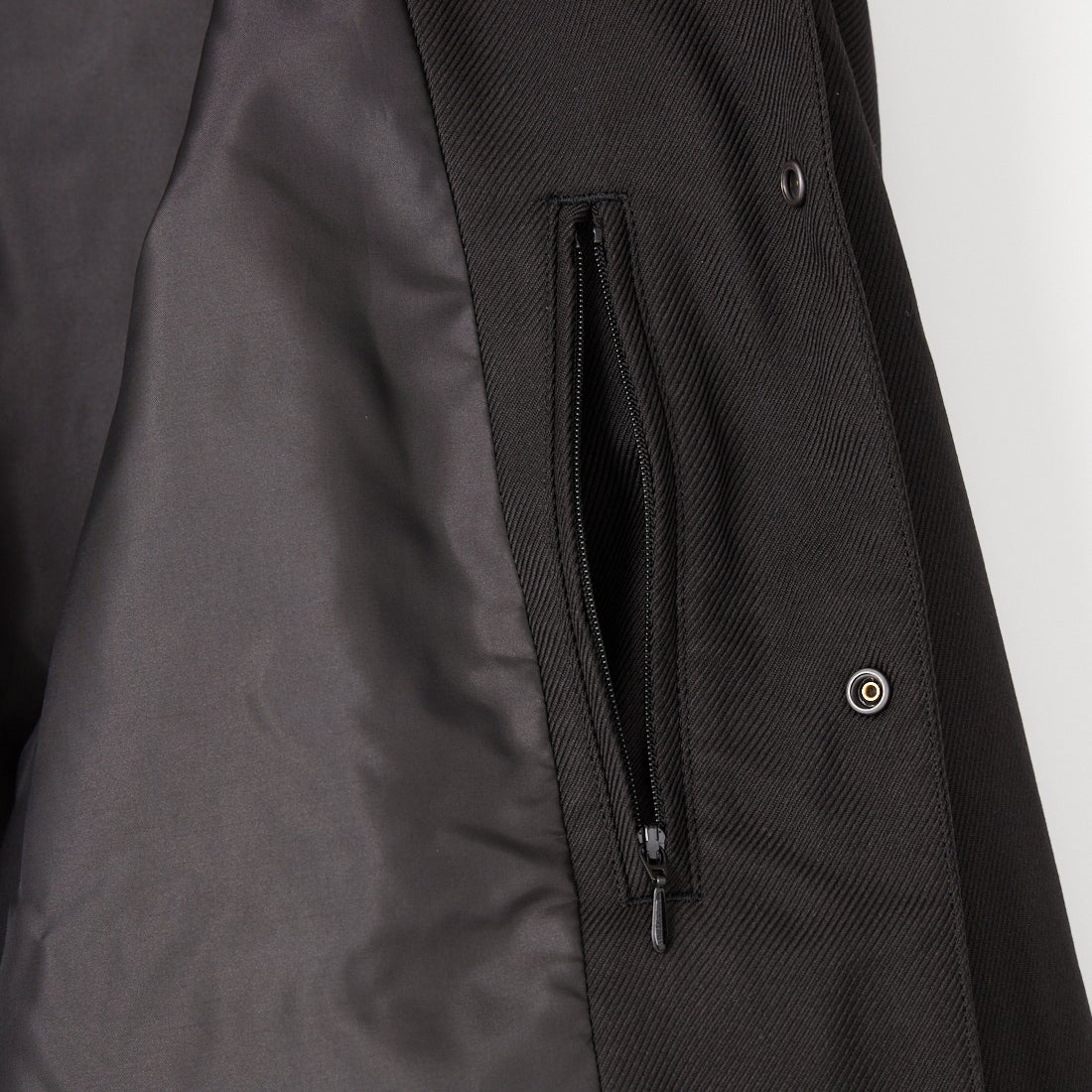 FRED PERRY [フレッドペリー] 別注 パデッドボタン 中綿ジャケット [FPM-26A-003JF] BLACK/DARK