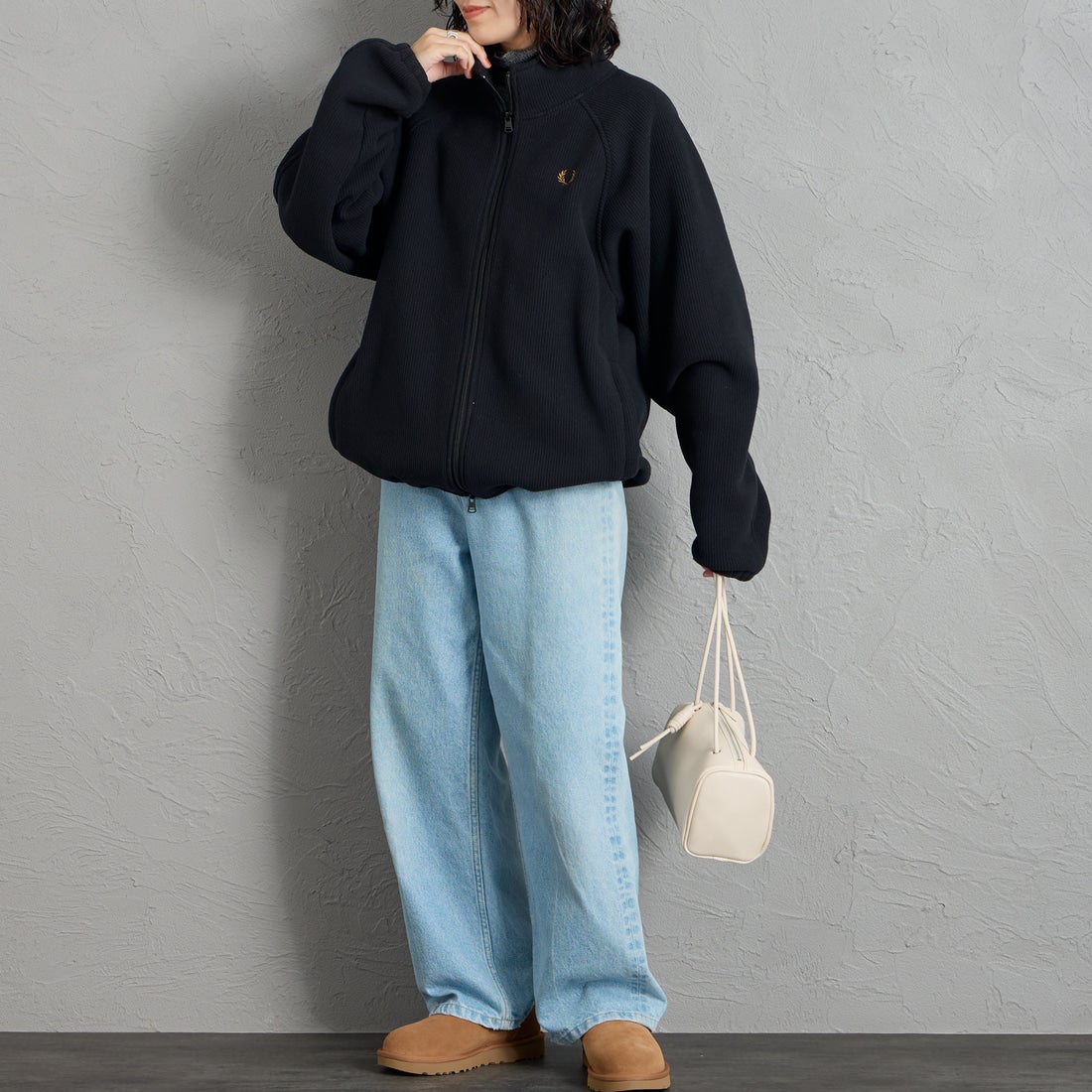 FRED PERRY [フレッドペリー] 別注 コード フリースジャケット [FPM-26A-005JF] BLACK/DARK &&モデル身長：160cm 着用サイズ：S&&
