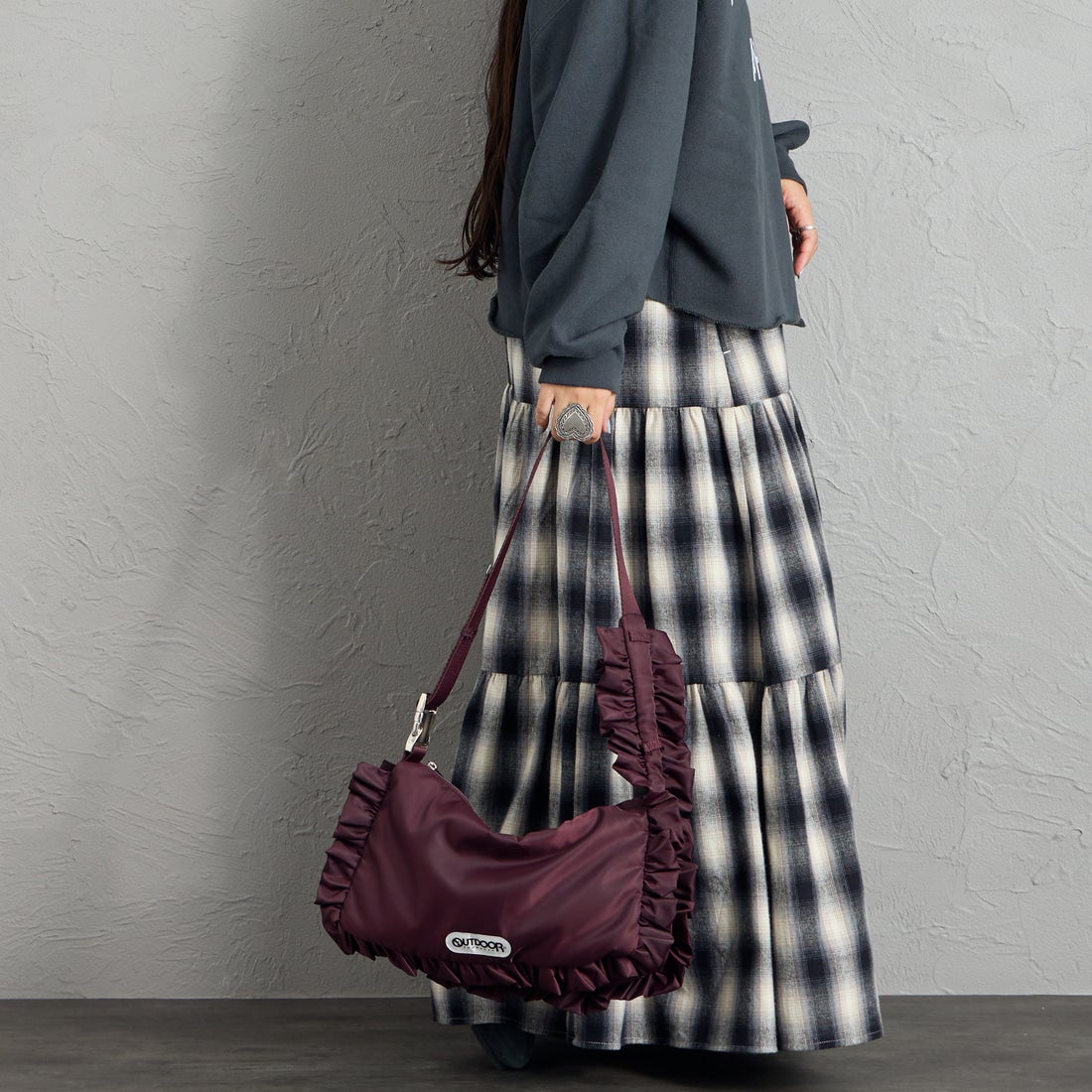 OUTDOOR PRODUCTS [アウトドアプロダクツ] ナイロンフリルショルダーバッグ [BR-OUT-26AW27] BURGUNDY
