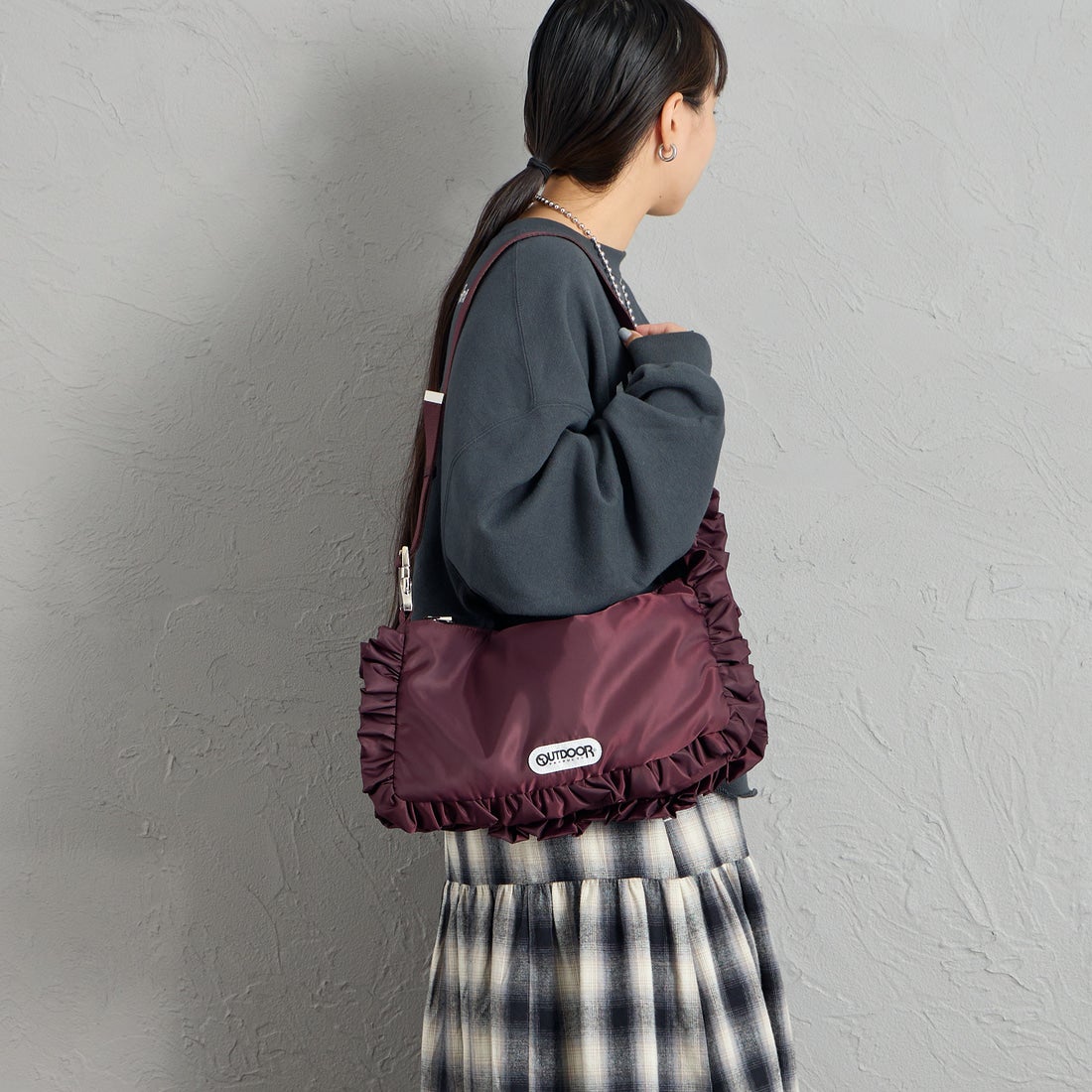 OUTDOOR PRODUCTS [アウトドアプロダクツ] ナイロンフリルショルダーバッグ [BR-OUT-26AW27] BURGUNDY