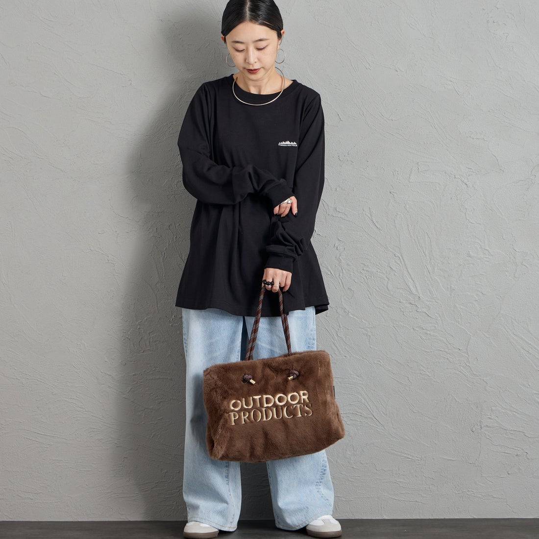 OUTDOOR PRODUCTS [アウトドアプロダクツ] シャーリングショルダーバッグ [BR-OUT-26AW16] BROWN