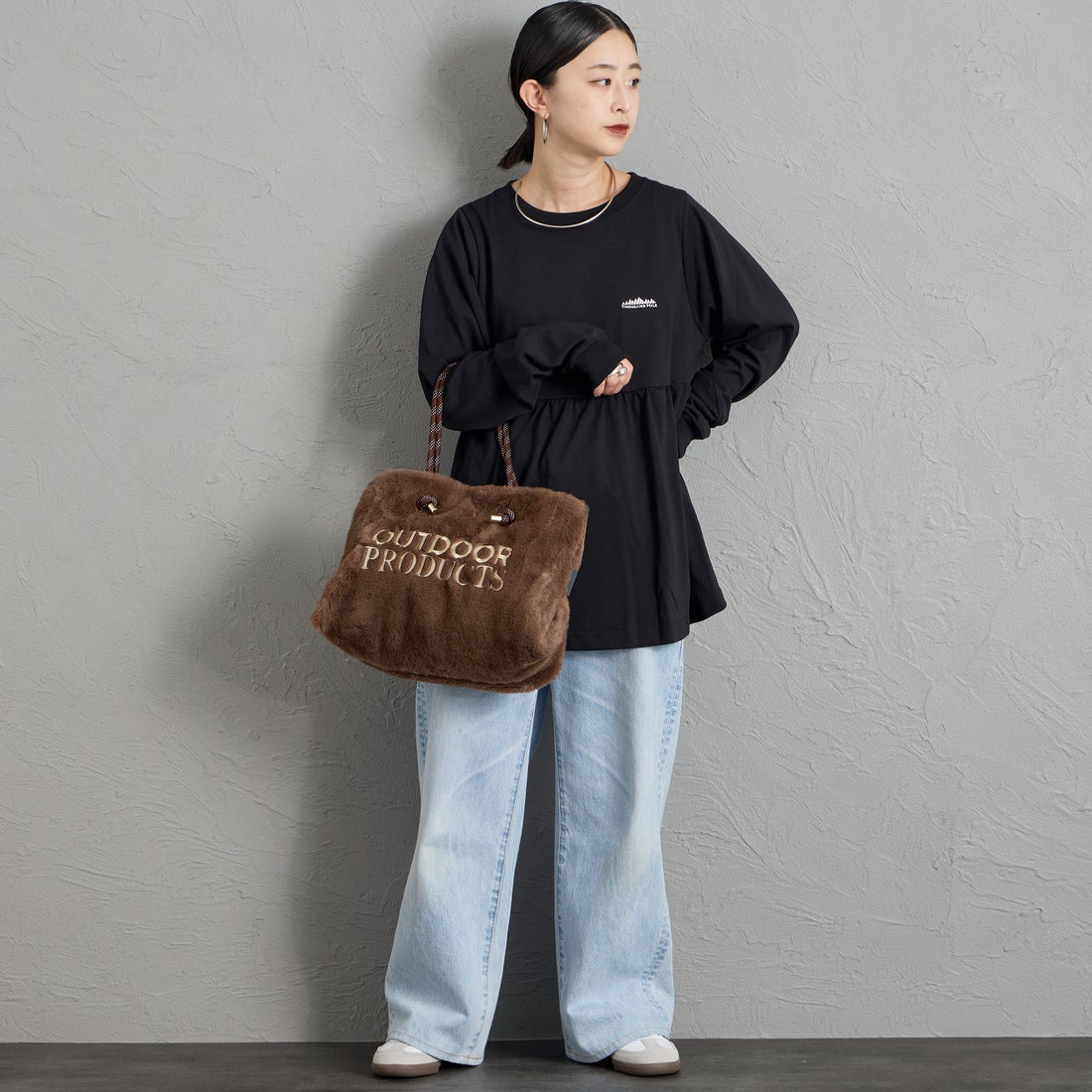 OUTDOOR PRODUCTS [アウトドアプロダクツ] シャーリングショルダーバッグ [BR-OUT-26AW16] BROWN