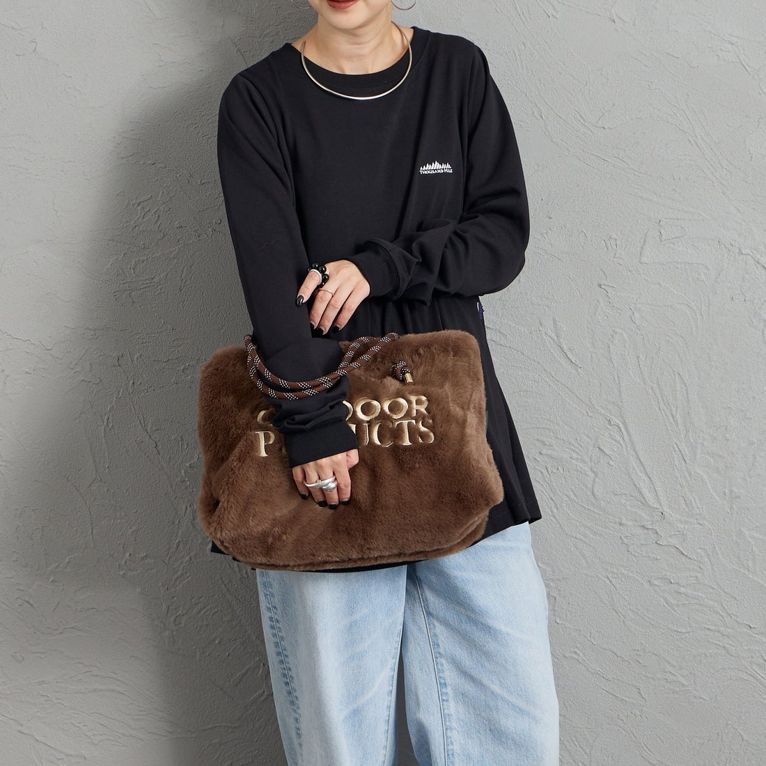 OUTDOOR PRODUCTS [アウトドアプロダクツ] シャーリングショルダーバッグ [BR-OUT-26AW16] BROWN