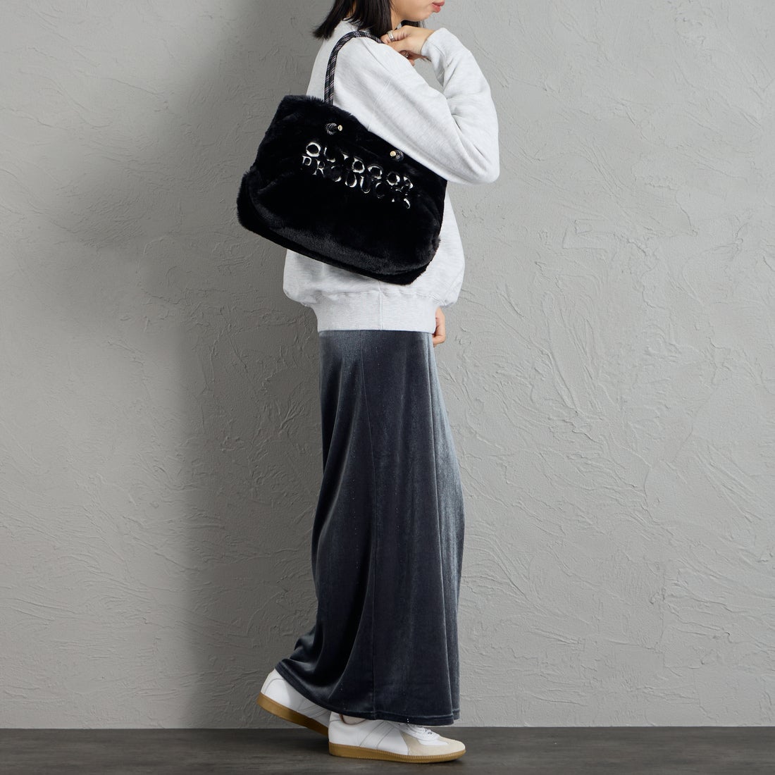 OUTDOOR PRODUCTS [アウトドアプロダクツ] シャーリングショルダーバッグ [BR-OUT-26AW16] BLACK