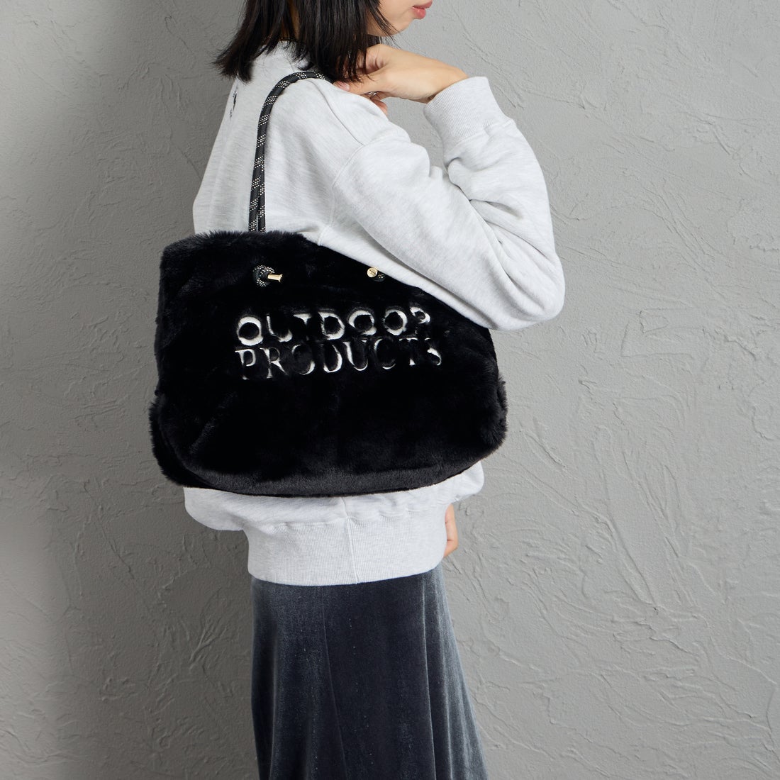 OUTDOOR PRODUCTS [アウトドアプロダクツ] シャーリングショルダーバッグ [BR-OUT-26AW16] BLACK
