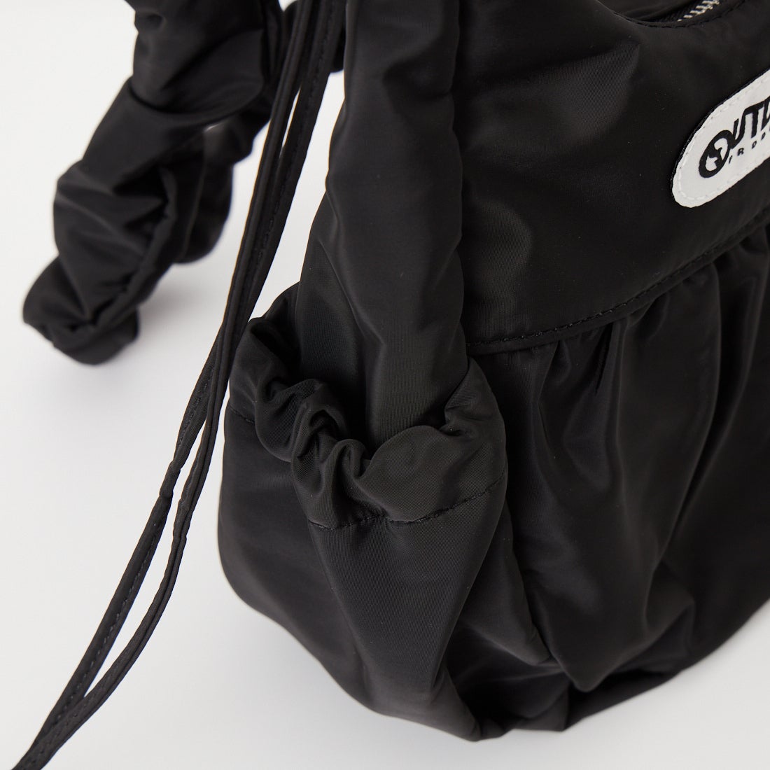 OUTDOOR PRODUCTS [アウトドアプロダクツ] エッグショルダーバッグ [BR-OUT-26AW13] BLACK