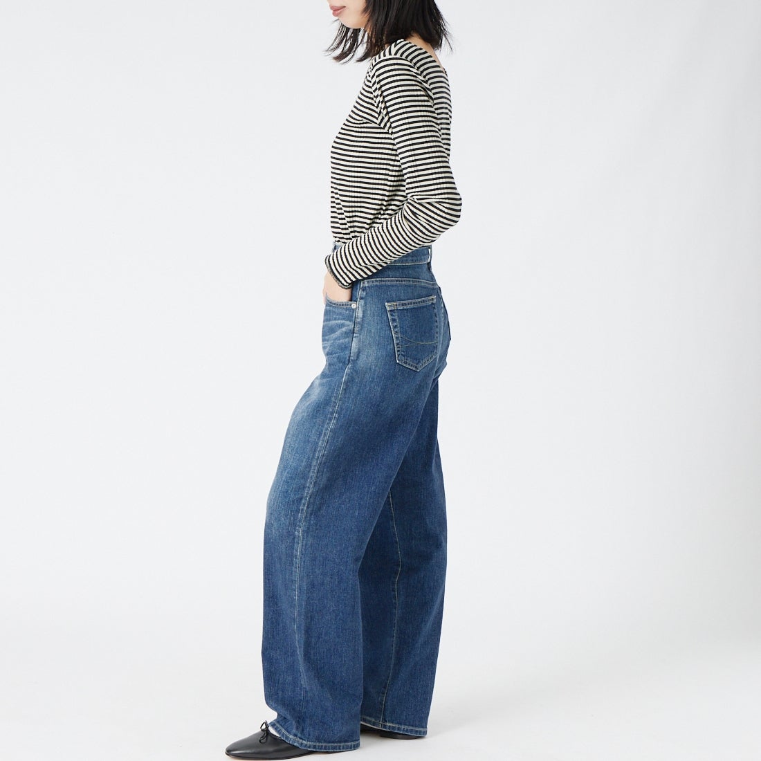 SOMETHING [サムシング] ELSA NOUVEAU ルーズストレートデニムパンツ [STG15] 36 M.DARK &&モデル身長：162cm 着用サイズ：XS&&