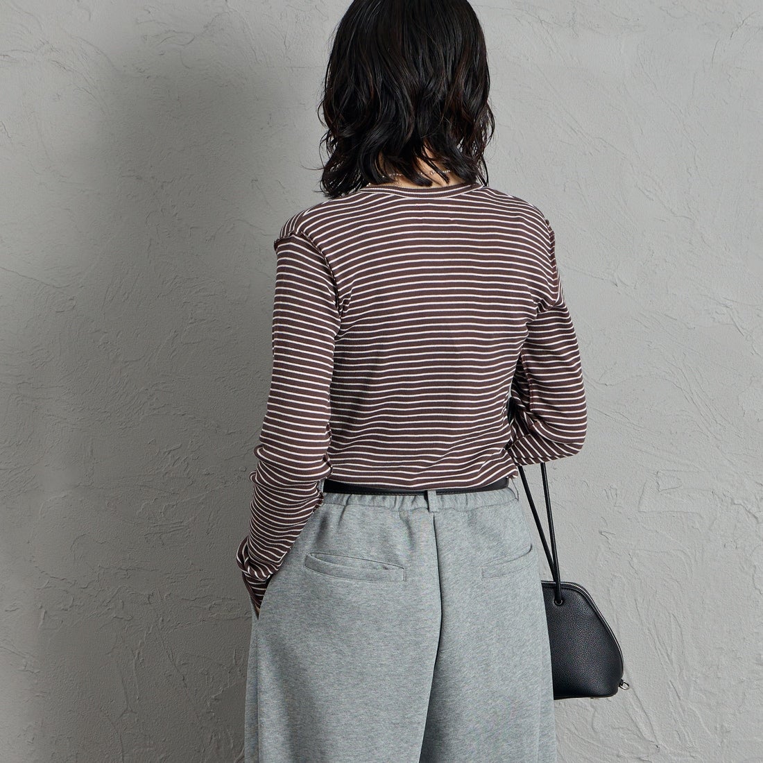 MEYAME [メヤメ] ボーダーソフトリブ ヘンリーネックプルオーバー [MEY-2503] BROWN/PINK &&モデル身長：160cm 着用サイズ：F&&