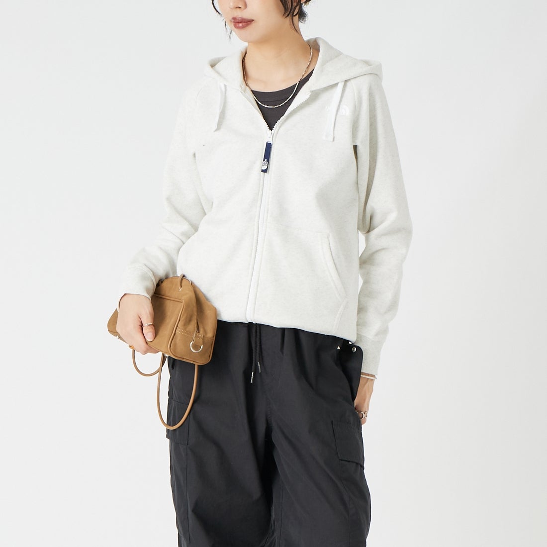THE NORTH FACE [ザ ノースフェイス] リアビューフルジップフーディ [NTW62640] WX &&モデル身長：162cm 着用サイズ：M&&