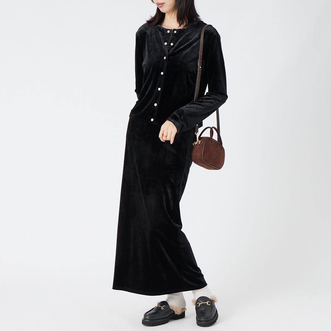USINE [ユジーヌ] ベロアタイトスカート [IN8-SK-6] BLK &&モデル身長：162cm 着用サイズ：36&&