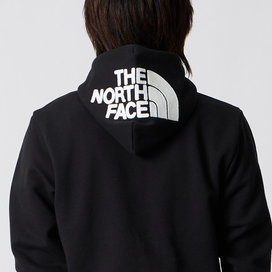 THE NORTH FACE [ザ ノースフェイス] リアビューフルジップフーディ [NT62640] K &&モデル身長：177cm 着用サイズ：M&&