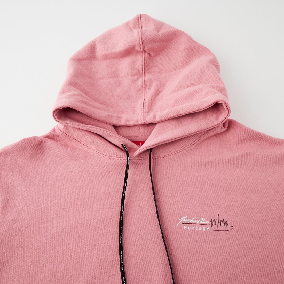 MANHATTAN PORTAGE [マンハッタンポーテージ] 別注 バックフォトプリント スウェットパーカー [26FWMP-IN88-JF] PINK