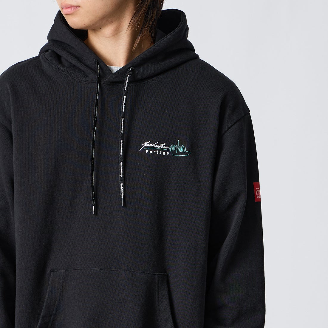 MANHATTAN PORTAGE [マンハッタンポーテージ] 別注 バックフォトプリント スウェットパーカー [26FWMP-IN88-JF] BLACK