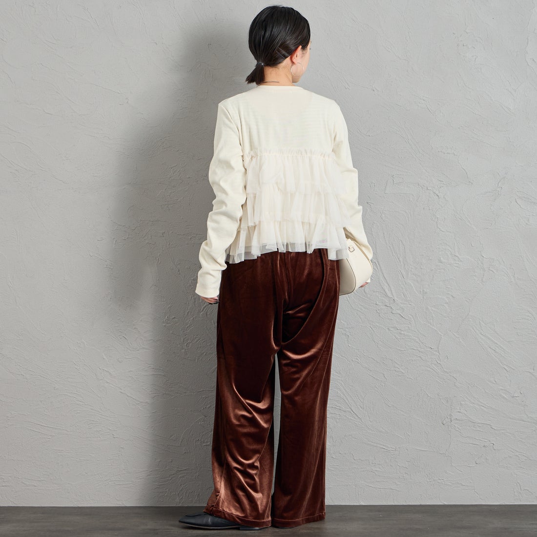 nenom [ネノム] チュールフリルドッキングカーディガン [NE26332015] 21 IVORY &&モデル身長：150cm 着用サイズ：&&