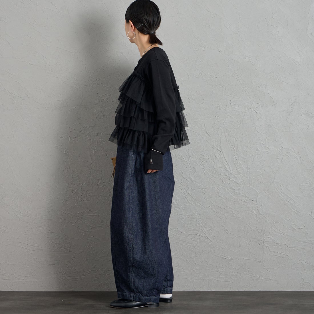 nenom [ネノム] チュールフリルドッキングカーディガン [NE26332015] 09 BLACK &&モデル身長：150cm 着用サイズ：&&