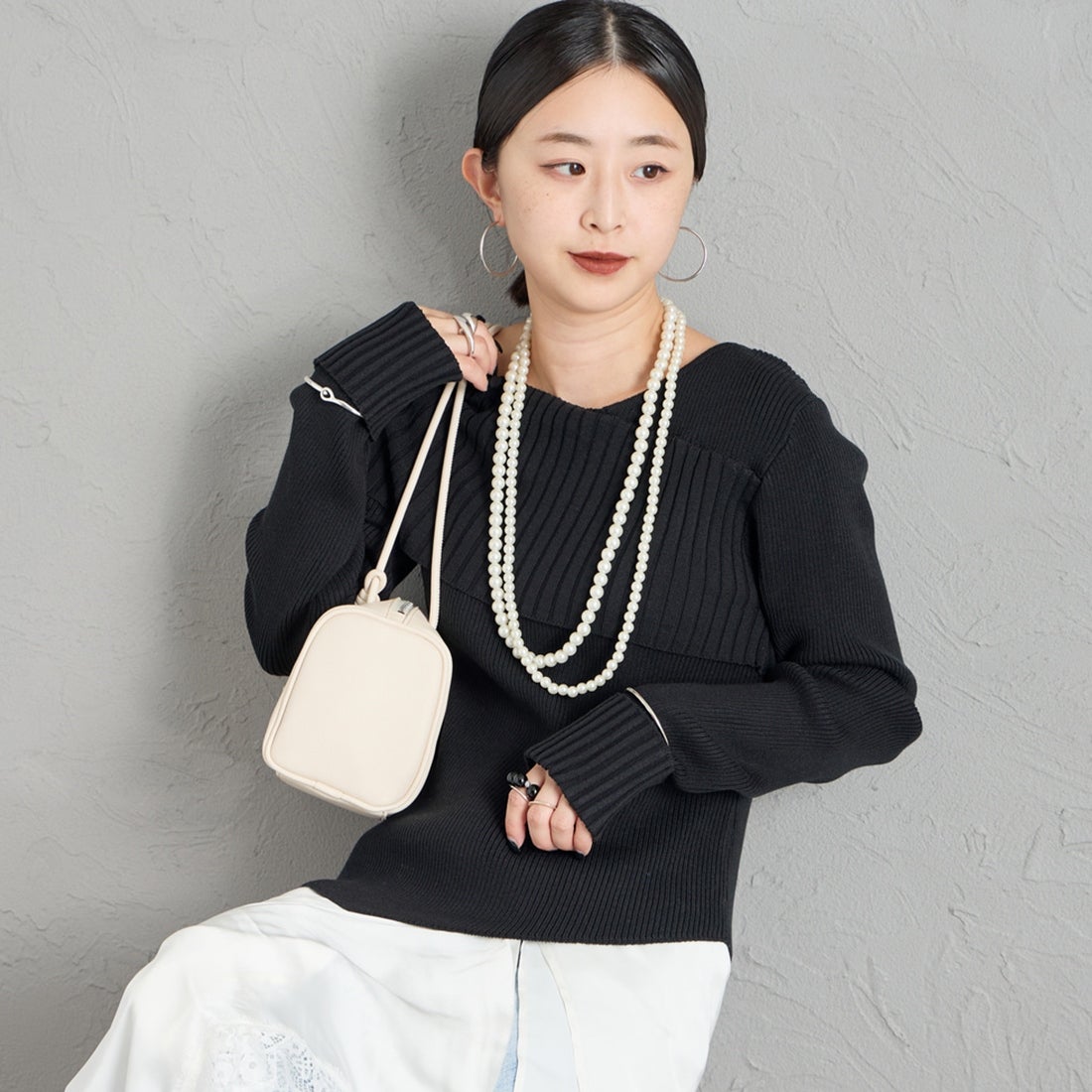 09 BLACK&&モデル身長：150cm 着用サイズ：F&&