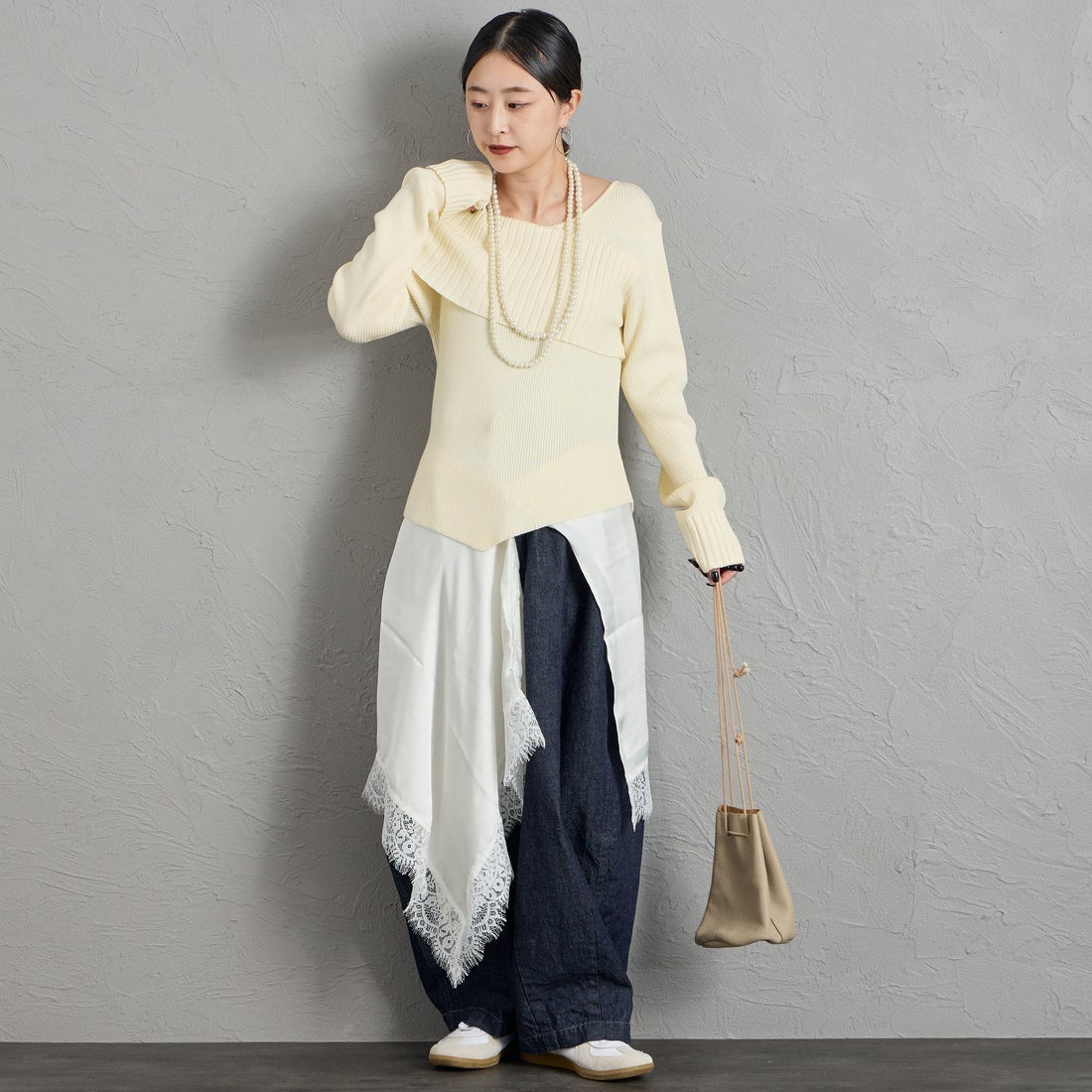 nenom [ネノム] 2WAY アシンメトリーリブニットプルオーバー [NE26331008] 21 IVORY &&モデル身長：150cm 着用サイズ：F&&