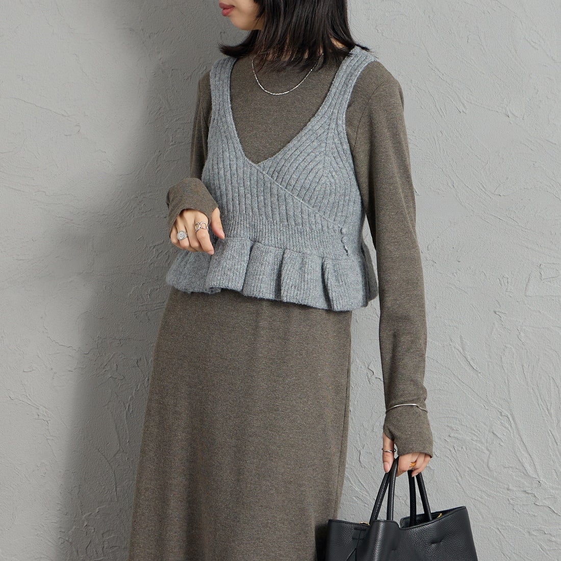 nenom [ネノム] 2WAY ペプラムカシュクールビスチェ [NE26331006] 07 GRAY &&モデル身長：162cm 着用サイズ：F&&