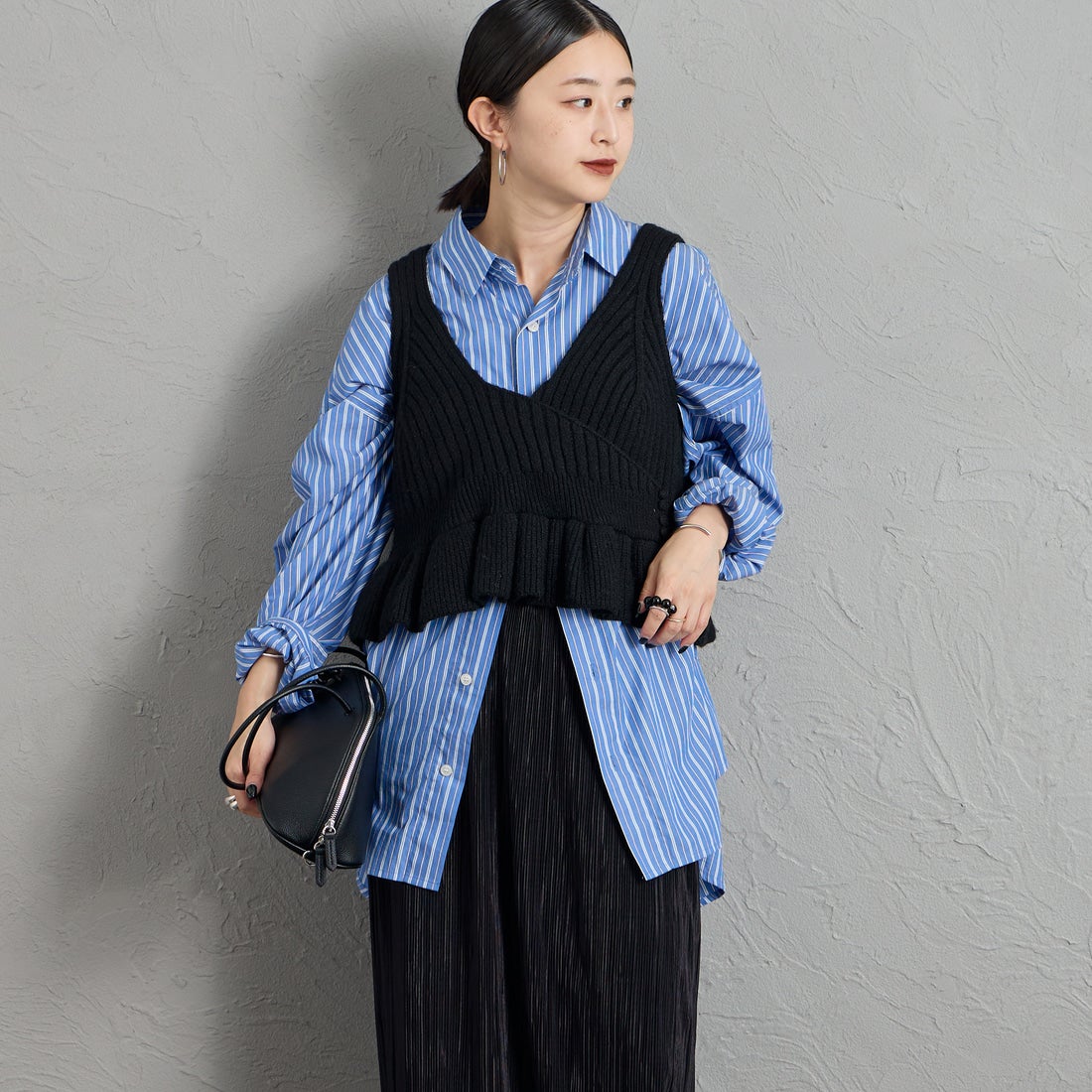 nenom [ネノム] 2WAY ペプラムカシュクールビスチェ [NE26331006] 09 BLACK &&モデル身長：150cm 着用サイズ：F&&