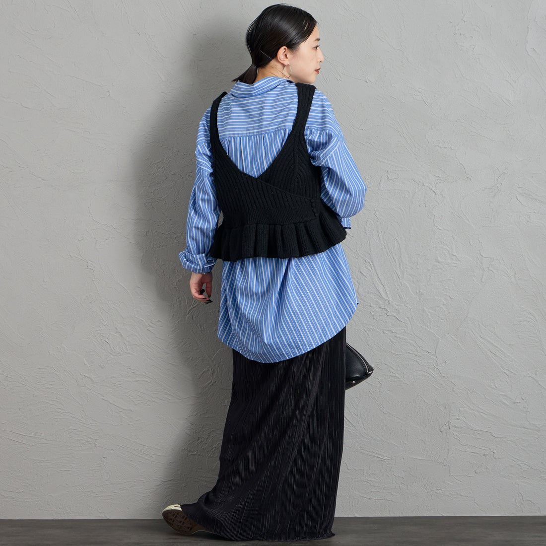 nenom [ネノム] 2WAY ペプラムカシュクールビスチェ [NE26331006] 09 BLACK &&モデル身長：150cm 着用サイズ：F&&