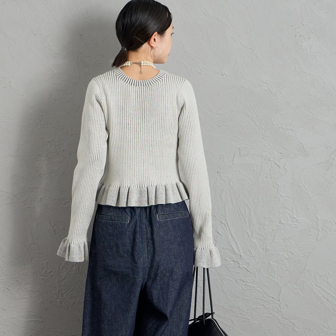 nenom [ネノム] 2WAY ショート丈フリルニットカーディガン [NE26331010] 21 IVORY &&モデル身長：150cm 着用サイズ：F&&