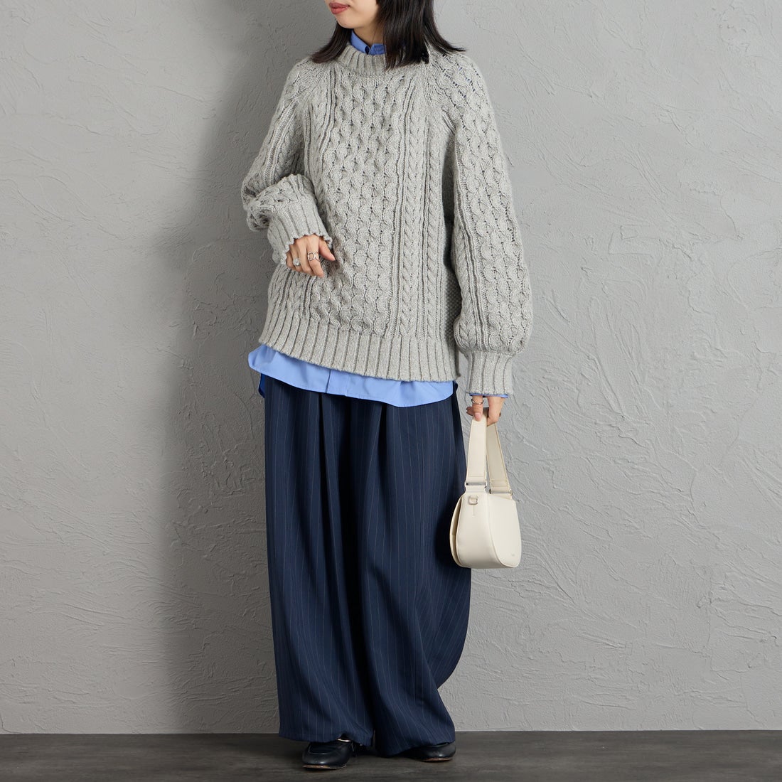 nenom [ネノム] ケーブルニットプルオーバー [NE26331016] 05 L.GRAY &&モデル身長：162cm 着用サイズ：F&&