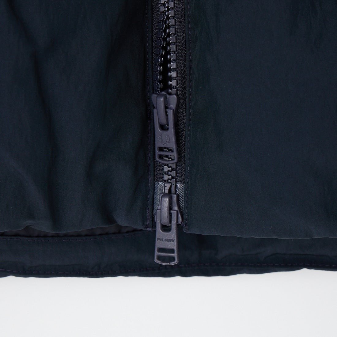 FRED PERRY [フレッドペリー] ラグランスリーブパデッドジャケット [J3104] 608 NAVY