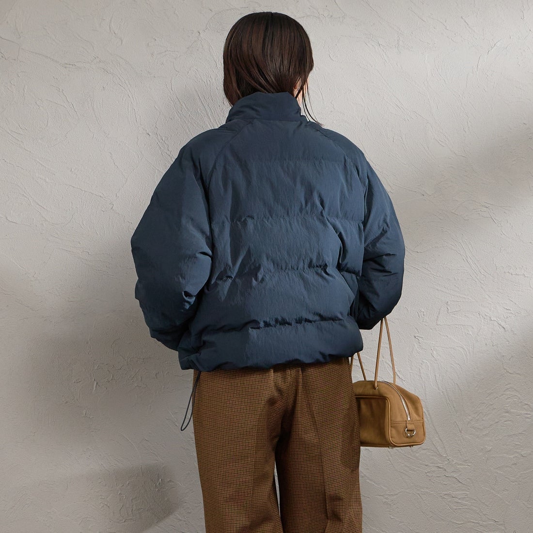FRED PERRY [フレッドペリー] ラグランスリーブパデッドジャケット [J3104] 608 NAVY &&モデル身長：160cm 着用サイズ：10&&