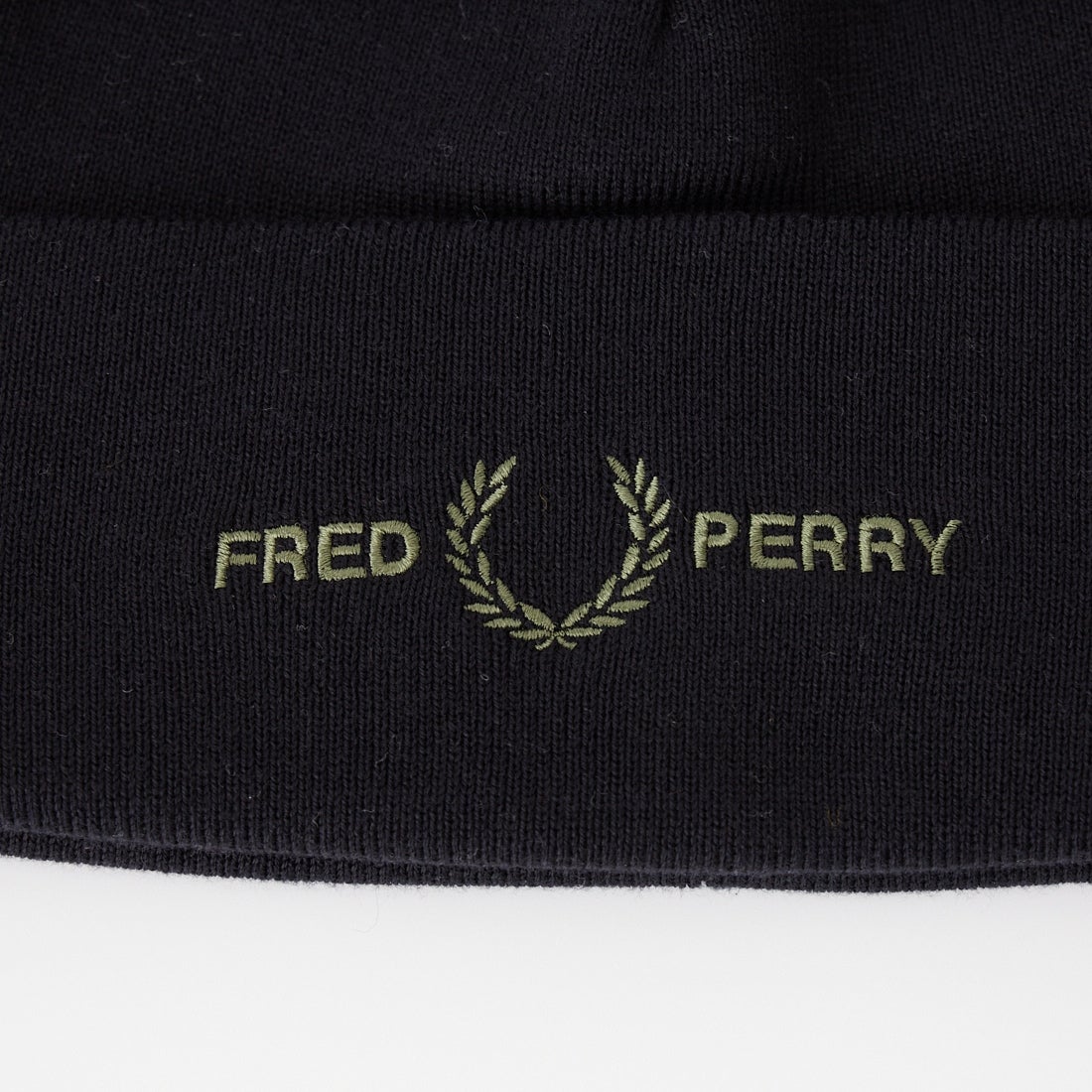 FRED PERRY [フレッドペリー] ロゴ刺繍ビーニー [C3300] 13C BLK/LW