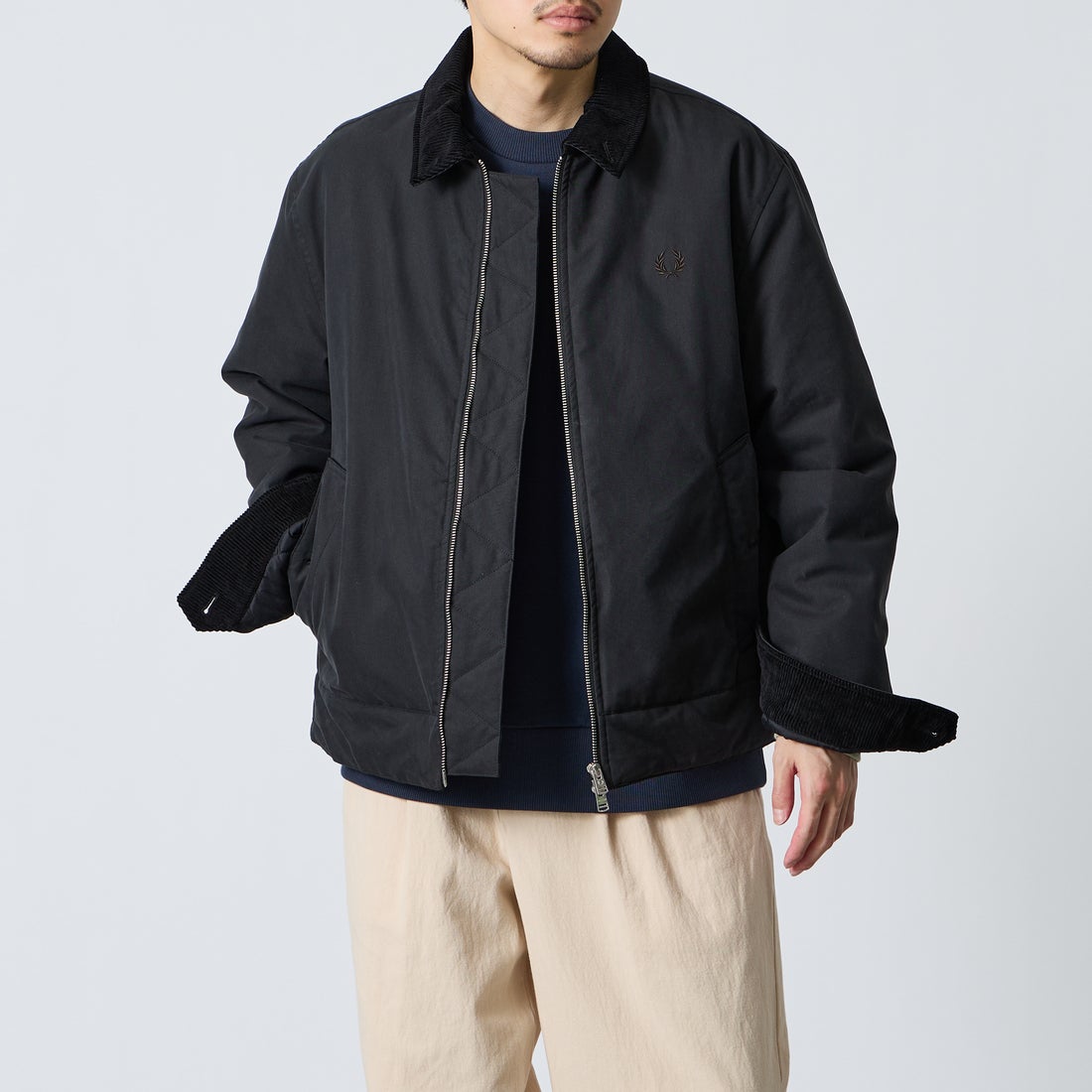 220 BLACK&&モデル身長：168cm 着用サイズ：M&&