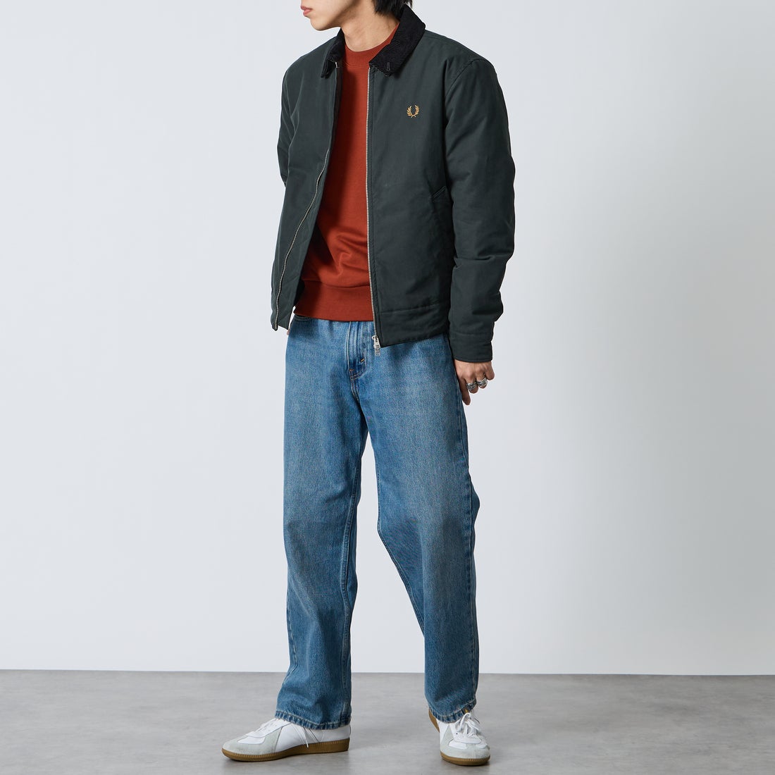 FRED PERRY [フレッドペリー] コットンカバンジャケット [J8535] Q20 NIGHT &&モデル身長：179cm 着用サイズ：M&&