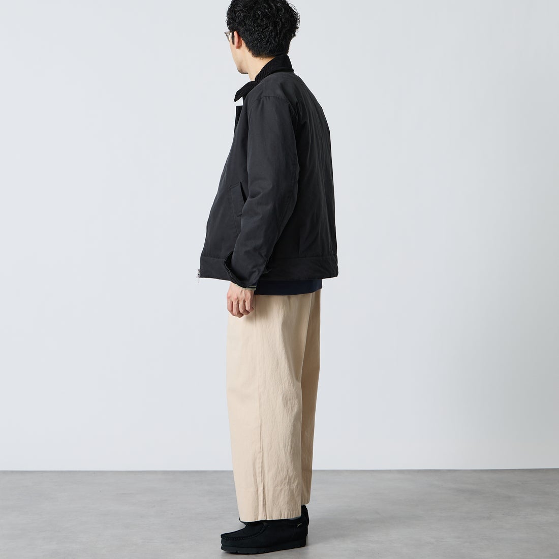 FRED PERRY [フレッドペリー] コットンカバンジャケット [J8535] 220 BLACK &&モデル身長：168cm 着用サイズ：M&&