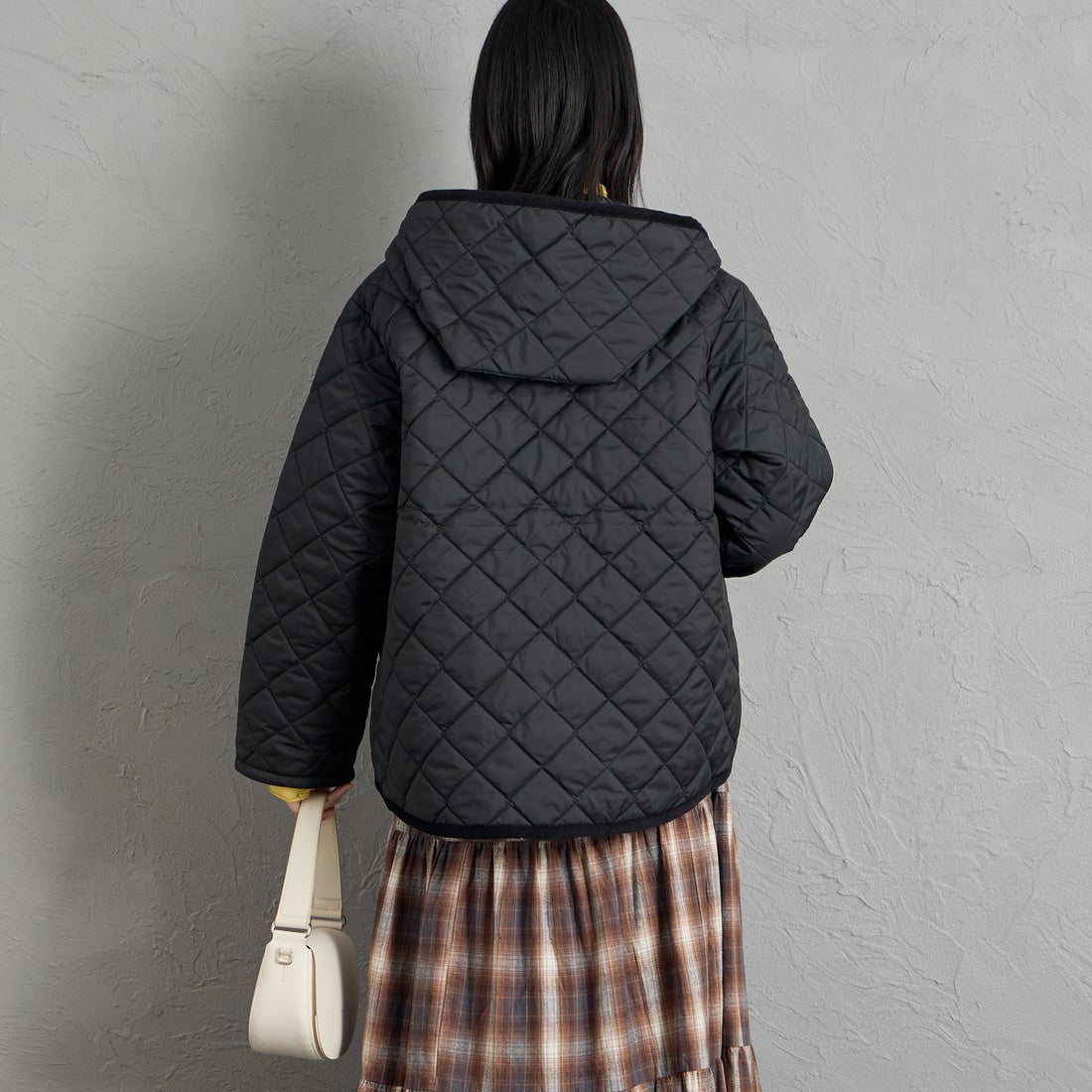 LAVENHAM [ラベンハム] ジップド クレイドン ウィメンズジャケット [LV14116] F44 SABLE &&モデル身長：162cm 着用サイズ：10&&