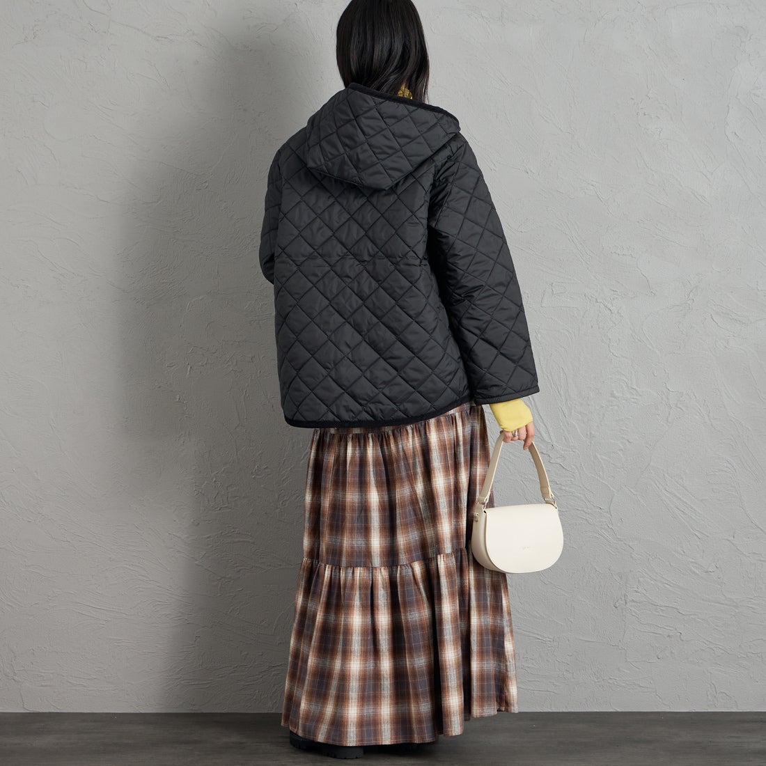 LAVENHAM [ラベンハム] ジップド クレイドン ウィメンズジャケット [LV14116] F44 SABLE &&モデル身長：162cm 着用サイズ：10&&