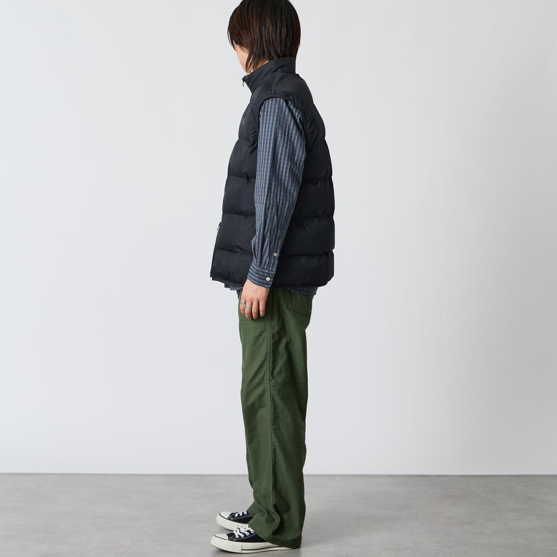 FRED PERRY [フレッドペリー] INSULATED GILET [J8522] 184 BLACK &&モデル身長：177cm 着用サイズ：L&&