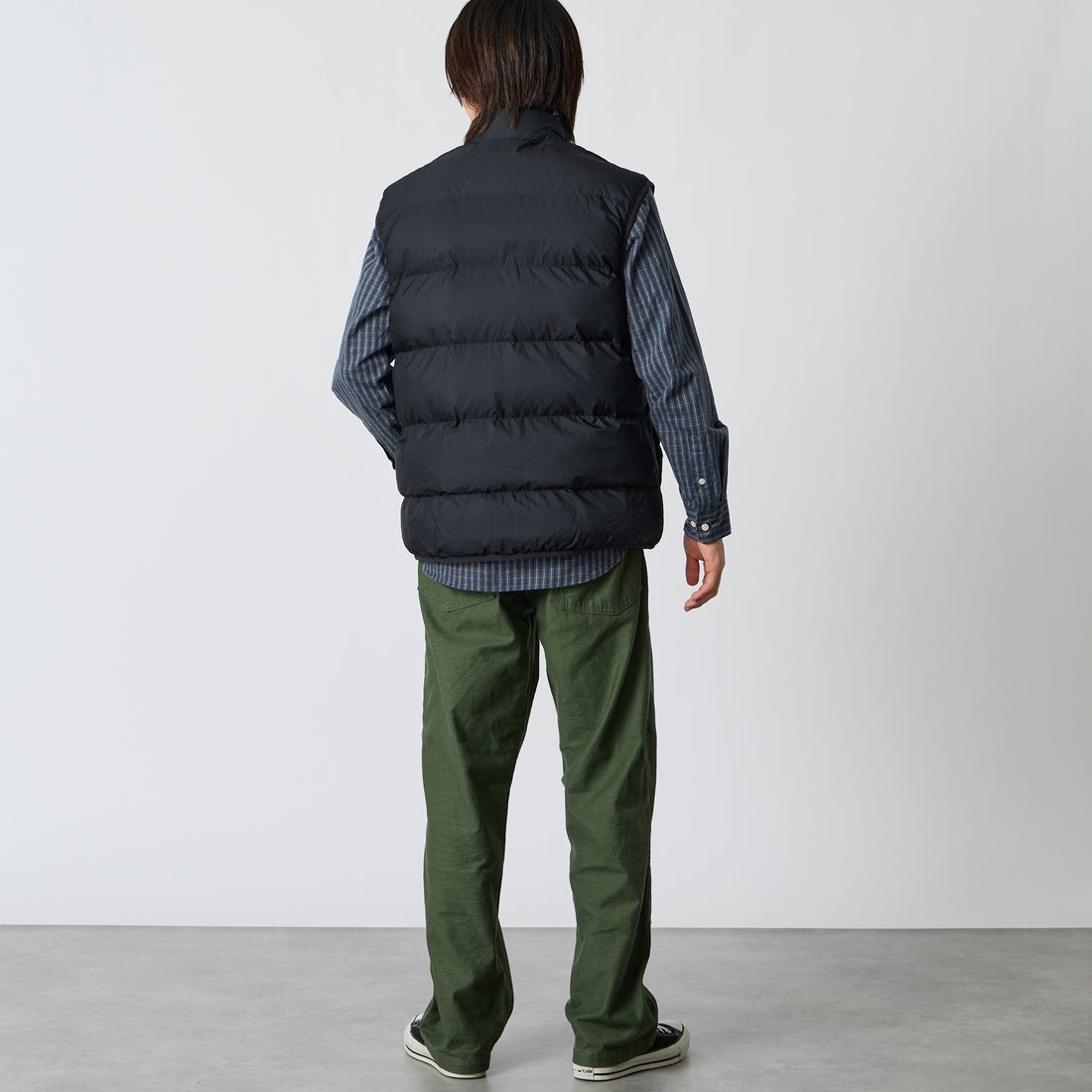 FRED PERRY [フレッドペリー] INSULATED GILET [J8522] 184 BLACK &&モデル身長：177cm 着用サイズ：L&&