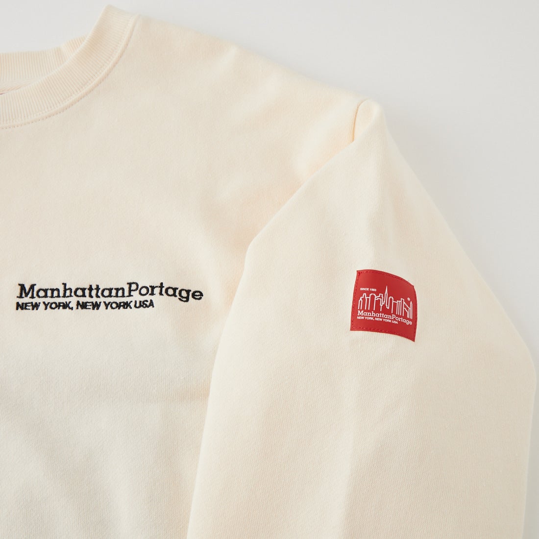 MANHATTAN PORTAGE [マンハッタンポーテージ] 別注 バック切替デザイン クルーネックスウェット [26FWMP-IN87-JF] IVORY