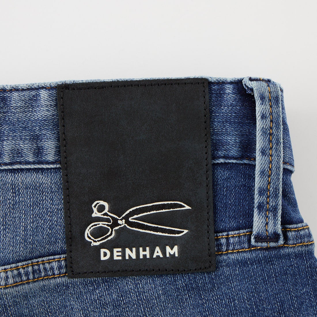 DENHAM [デンハム] スリムフィットジーンズ RAZOR [RAZOR-FMMBI] MID BLUE