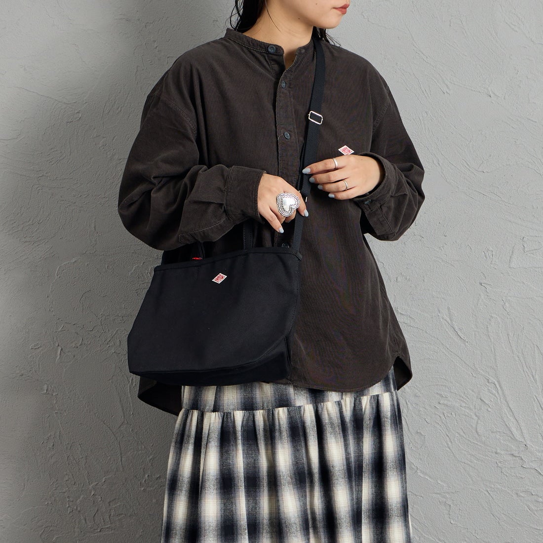 DANTON [ダントン] コットンキャンバス2WAYバッグ [ORSAY-MOYEN] BLACK
