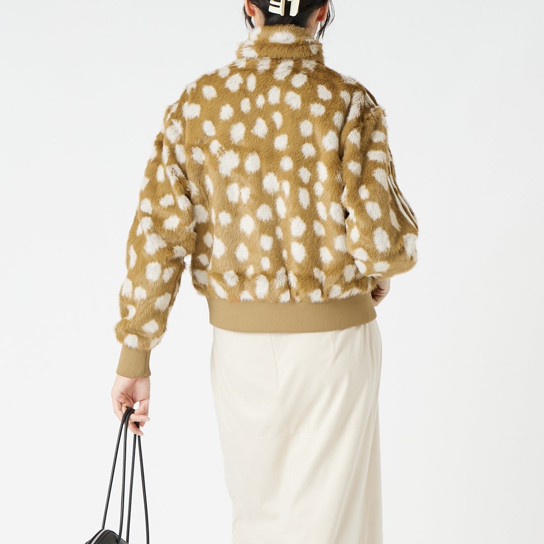 adidas Originals [アディダス オリジナルス] アニマル柄プリント ファイヤーバードジャケット [DD808] KT2142 &&モデル身長：162cm 着用サイズ：M&&