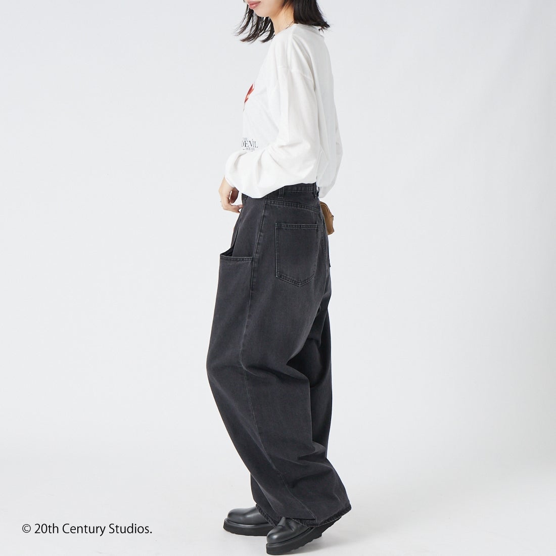 GOOD ROCK SPEED [グッドロックスピード] アートロングスリーブTシャツ [26FOX211W] WHITE &&モデル身長：162cm 着用サイズ：F&&