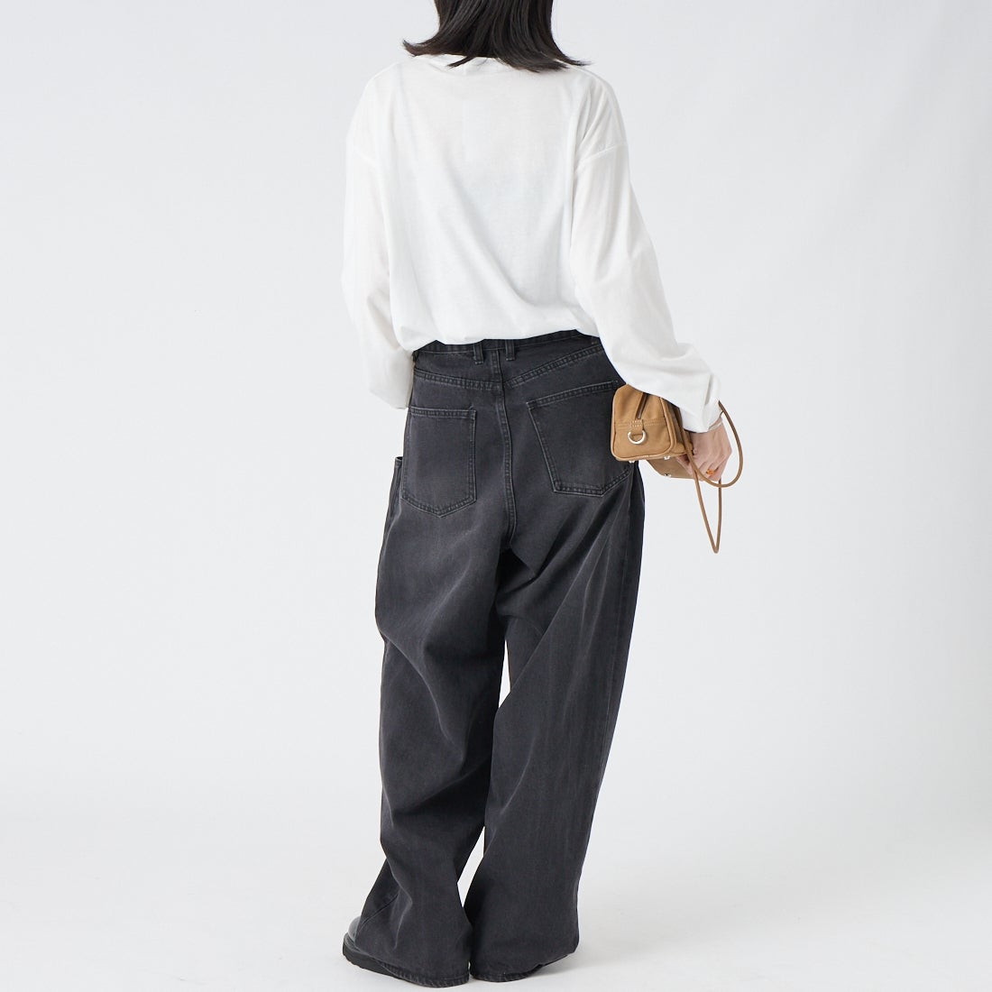 GOOD ROCK SPEED [グッドロックスピード] アートロングスリーブTシャツ [26FOX211W] WHITE &&モデル身長：162cm 着用サイズ：F&&