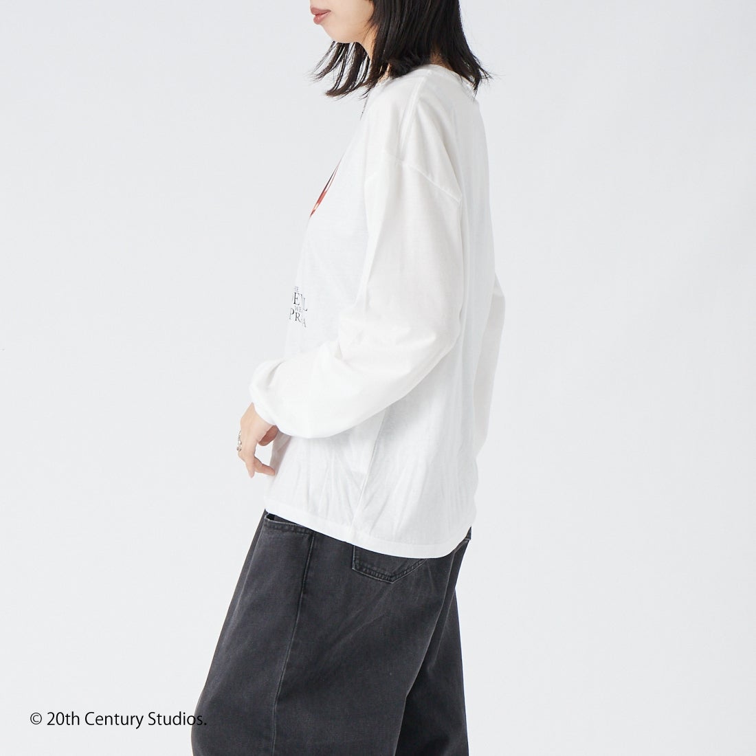 GOOD ROCK SPEED [グッドロックスピード] アートロングスリーブTシャツ [26FOX211W] WHITE &&モデル身長：162cm 着用サイズ：F&&