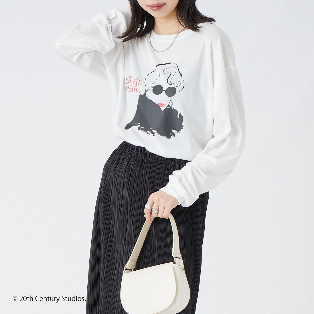 GOOD ROCK SPEED [グッドロックスピード] アートロングスリーブTシャツ [26FOX213W] WHITE &&モデル身長：162cm 着用サイズ：F&&