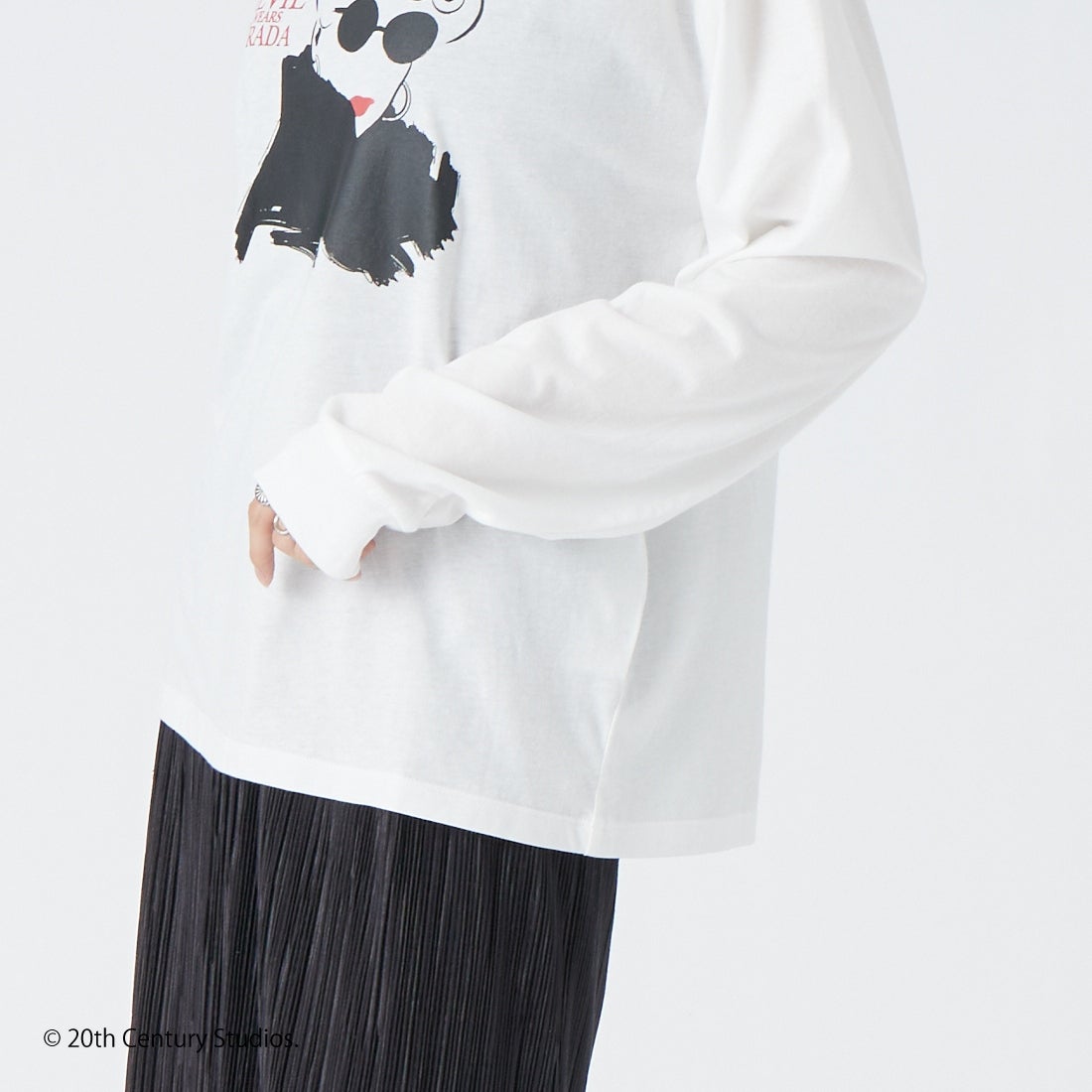 GOOD ROCK SPEED [グッドロックスピード] アートロングスリーブTシャツ [26FOX213W] WHITE &&モデル身長：162cm 着用サイズ：F&&
